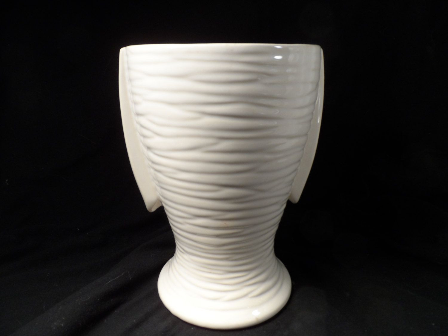 13 Recommended Abingdon Usa Pottery Vase 2024 free download abingdon usa pottery vase of vintage vase scares mccoy usa vase 1940s art deco two handle ivory regarding vintage vase scares mccoy usa vase 1940s art deco two handle ivory matt glaze finish