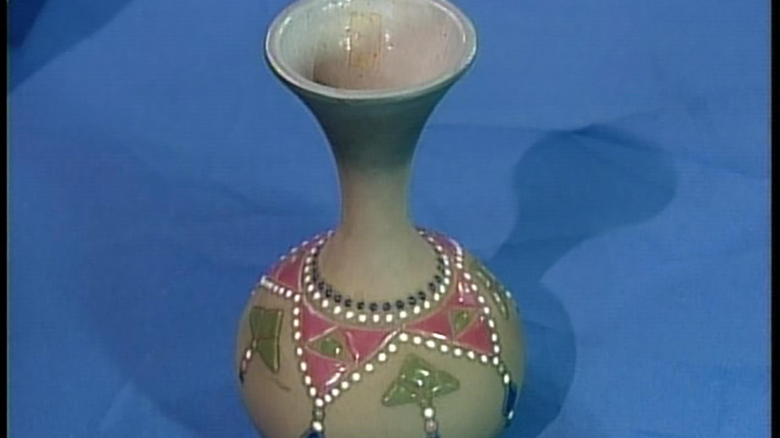 antique chinese vase appraisal of antiques roadshow appraisal 18th century chinese tibetan bowl pertaining to appraisal mccoy porcelain vase ca 1920