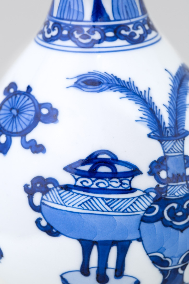 20 attractive Antique Chinese Vases 2024 free download antique chinese vases of a chinese blue and white hundred antiques bottle vase kangxi pertaining to a chinese blue and white hundred antiques bottle vase