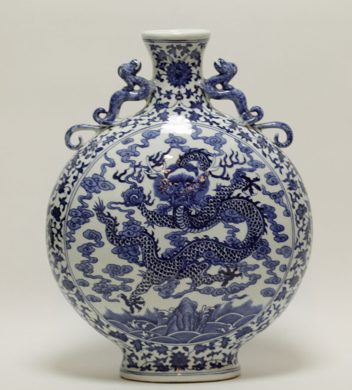 14 Popular Antique Porcelain Vases 2024 free download antique porcelain vases of lot 337 s60 chinese blue white porcelain vase est 2000 3000 in lot 337 s60 chinese blue white porcelain vase est 2000 3000 antique reader