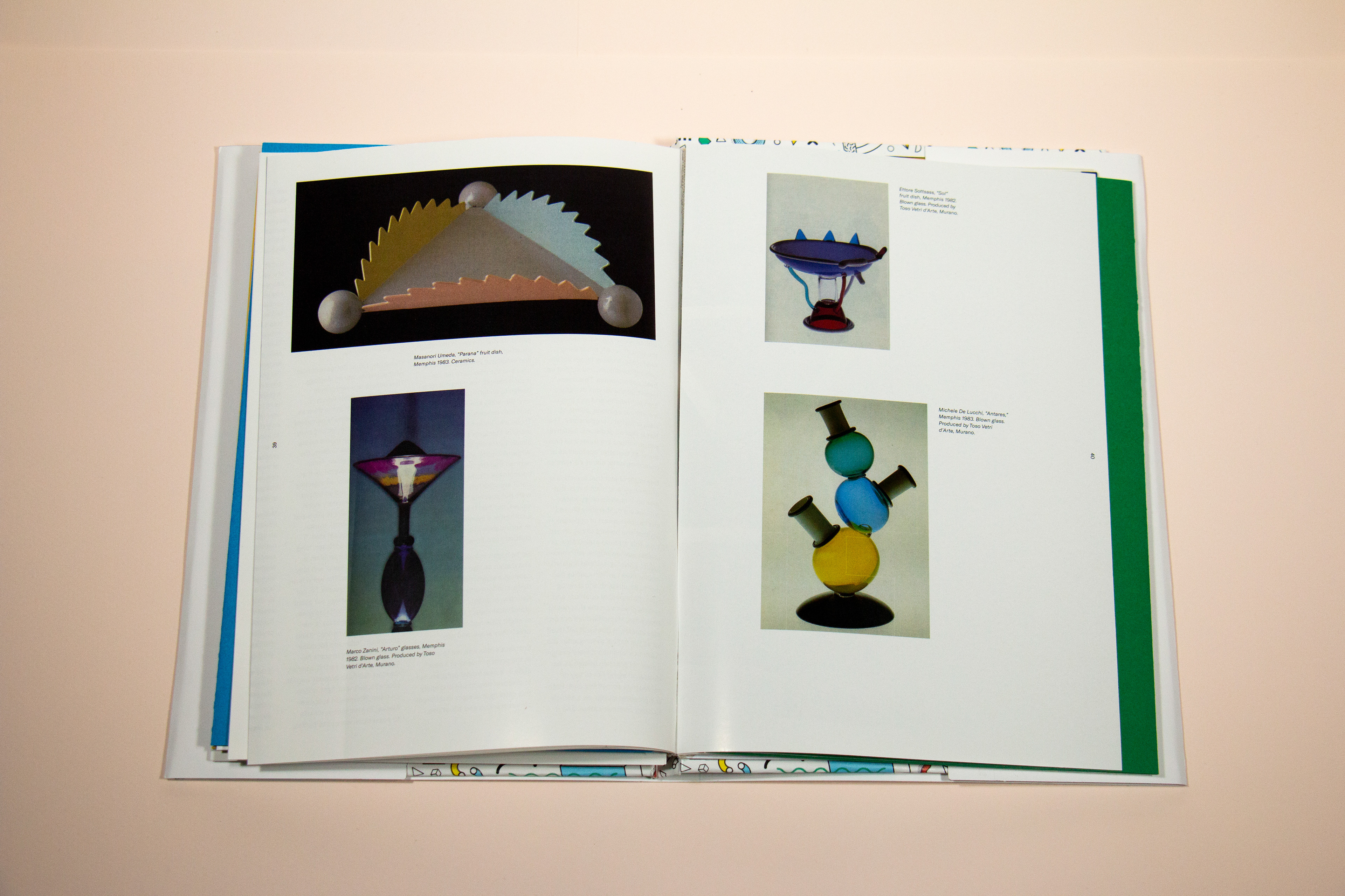 Arte Murano Vase Of the Memphis Book On Behance for 99bd8164697799 5adaa1b7c63fd