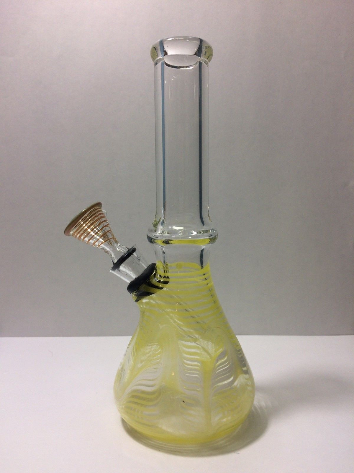 beaker glass tube vase of us 25 00 7 inch tall beaker bong made in usa fast discreet in us 25 00 7 inch tall beaker bong made in usa fast discreet shipping leave a message note with your color of choice when you purchase or a blue one will