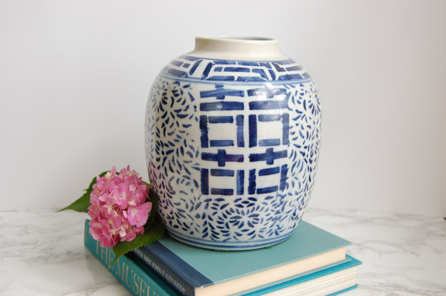 21 Lovable Blue and White Jars and Vases 2023 free download blue and white jars and vases of blue and white ginger jar double happiness ginger jar blue white inside blue and white ginger jar double happiness ginger jar blue white chinese vase antique