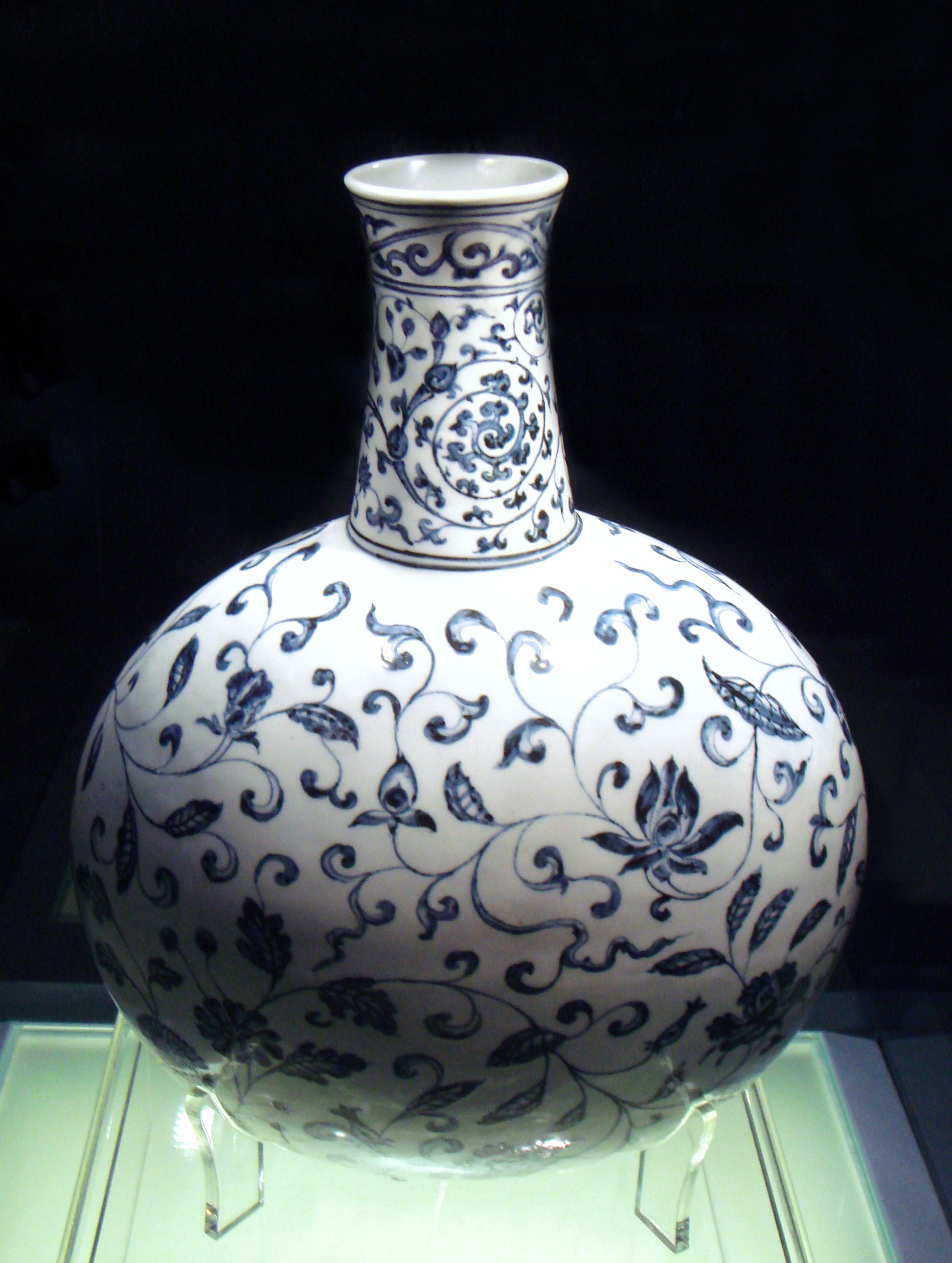 blue and white porcelain flower vase of fileblue and white vase jingdezhen ming yongle 1403 1424 within fileblue and white vase jingdezhen ming yongle 1403 1424