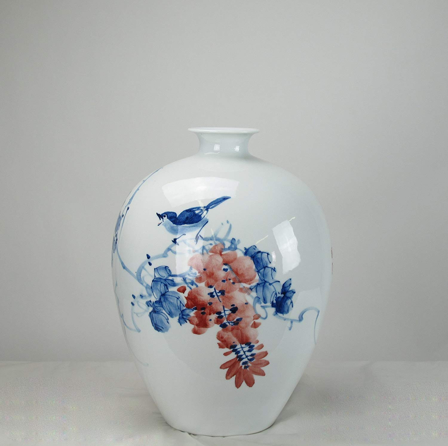 blue and white urn vases of amazon com blue white red flower and blue vines porcelain vase inside amazon com blue white red flower and blue vines porcelain vase home kitchen