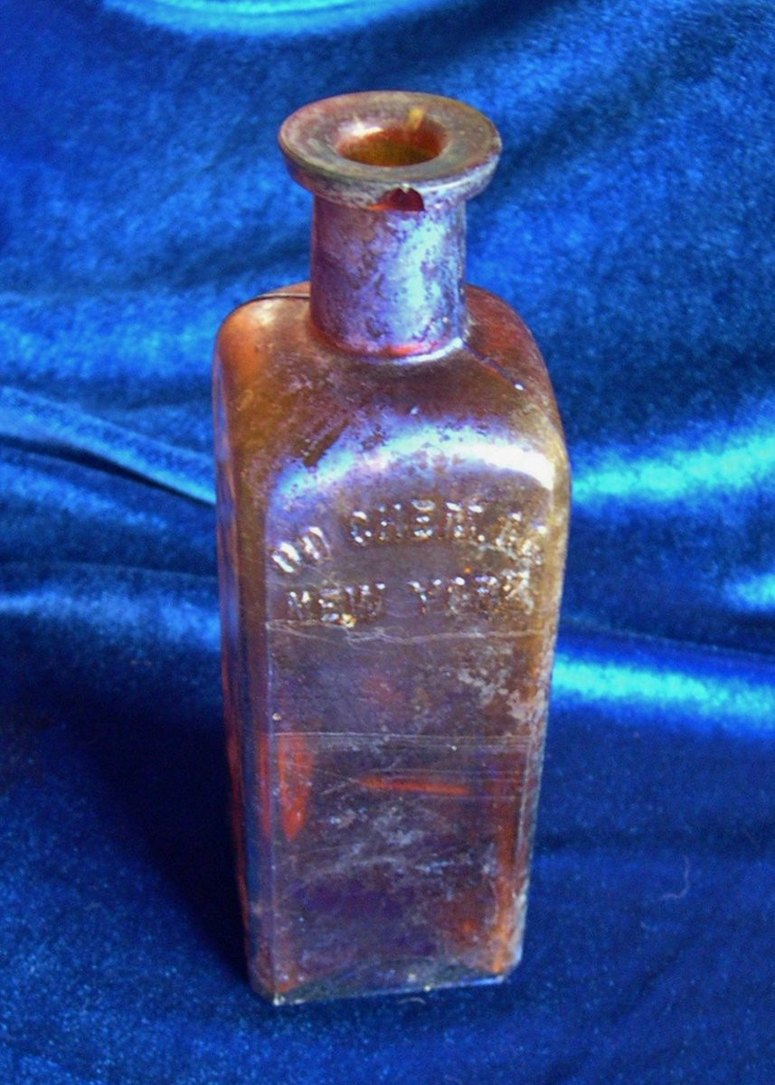 15 Wonderful Blue Glass Bottle Vase 2024 free download blue glass bottle vase of yellow dog antiques on twitter a 1900s o d chem co new york pertaining to yellow dog antiques on twitter a 1900s o d chem co new york amber glass bottle antique bot