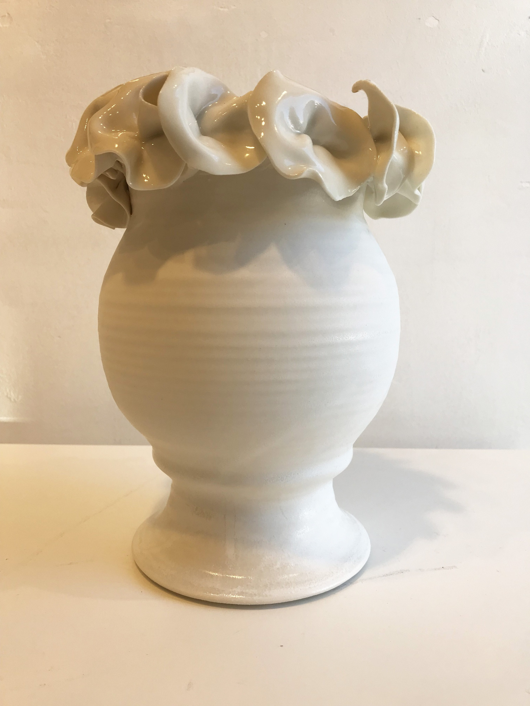 10 Stunning Ceramic Urns and Vases 2024 free download ceramic urns and vases of emma jagare large flower urn sarah wiseman gallery inside large flower urn