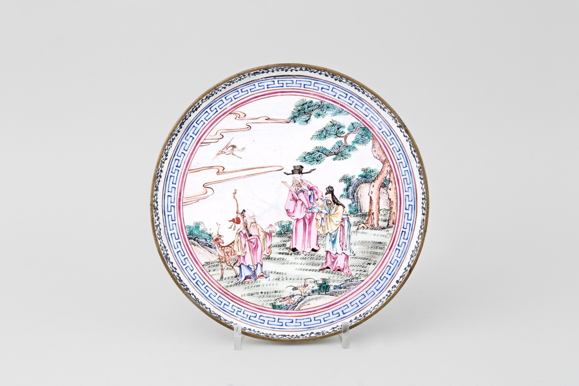 20 Perfect Chinese Vases History 2024 free download chinese vases history of a chinese famille rose qianlong canton enamel dish qianlong 1736 pertaining to a chinese famille rose qianlong canton enamel dish