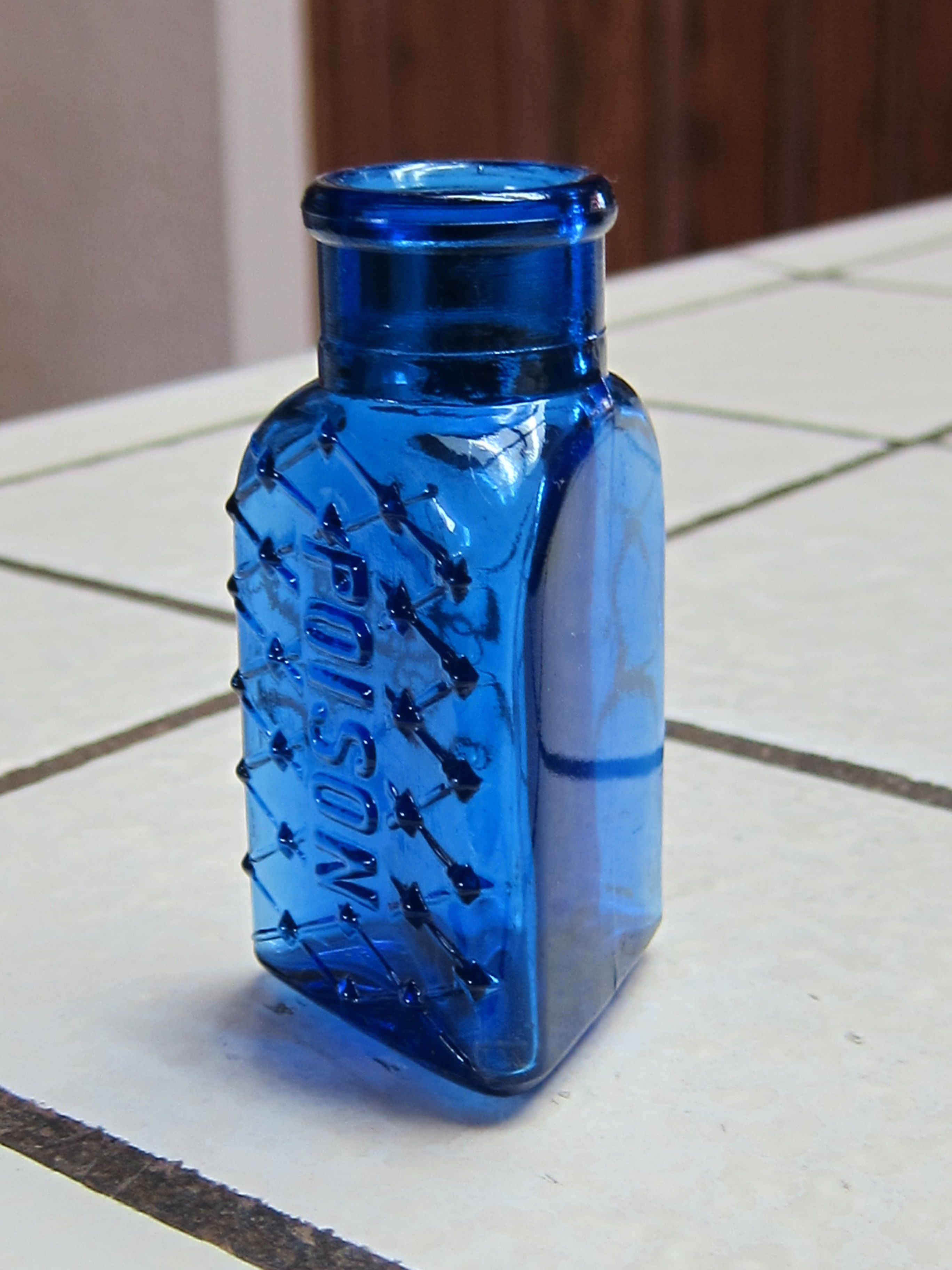 29 Fashionable Cobalt Blue Glass Vases and Bottles 2024 free download cobalt blue glass vases and bottles of colbalt blue poison bottle triangle shaped antiques pinterest inside colbalt blue poison bottle triangle shaped