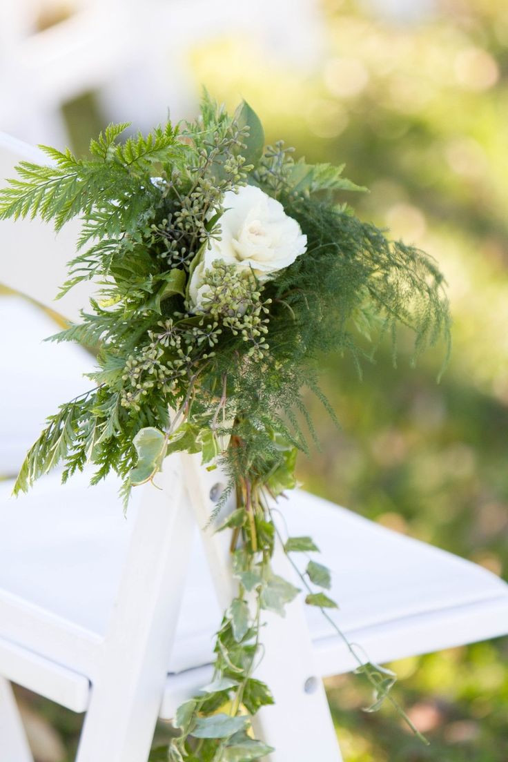 debi lilly design illusion vases of the 11 best lizas wedding images on pinterest weddings wedding pertaining to aisle dacor of white roses eucalyptus seeds green fern green english ivy