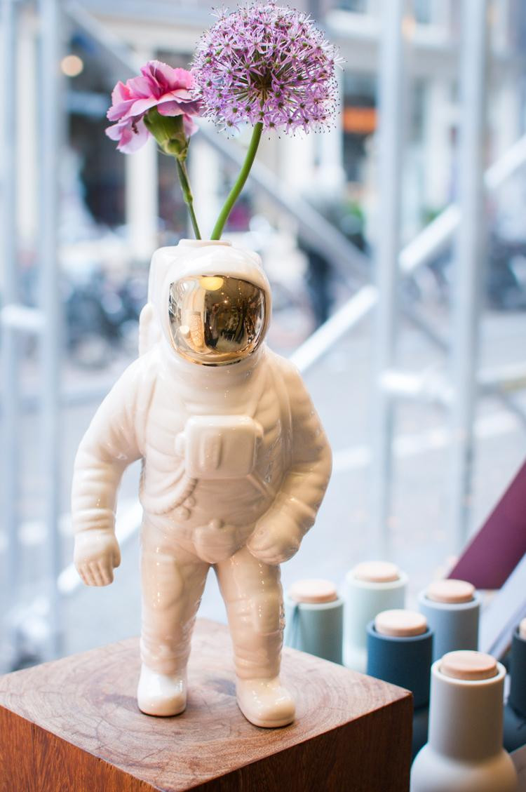 17 Fantastic Diesel astronaut Vase 2024 free download diesel astronaut vase of astronaut flower vase within astronaut flower vase space man vase