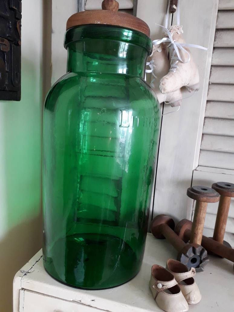 17 Cute Emerald Green Vase 2024 free download emerald green vase of large vintage french emerald green glass jar with wooden moulded lid with regard to large vintage french emerald green glass jar with wooden moulded lid kitchenalia flo