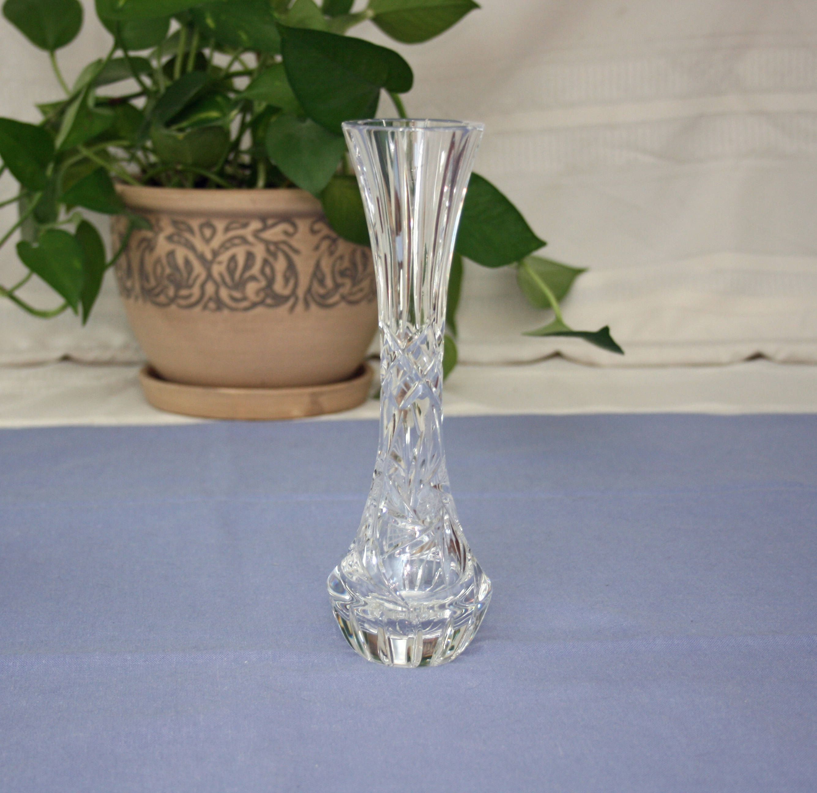 20 Amazing Etched Glass Bud Vase 2024 free download etched glass bud vase of vintage pair 6 inch pressed glass candlesticks with hand c within vintage lead crystal fluted bud vase hand cut swirled star pinwheel flower glass vase home decor
