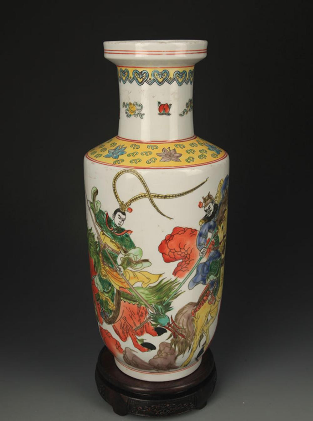 27 Fashionable Famille Rose Porcelain Vase 2024 free download famille rose porcelain vase of chinese art antiques for sale at online auction modern antique pertaining to famille rose story painted wooden club style vase