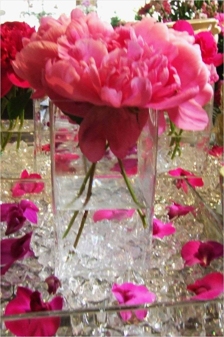 14 Trendy Flower Vases for Niches 2024 free download flower vases for niches of newest ideas on glass vase centerpiece ideas for architecture in pink flowers on the glass vase plus pink flowers petals around of