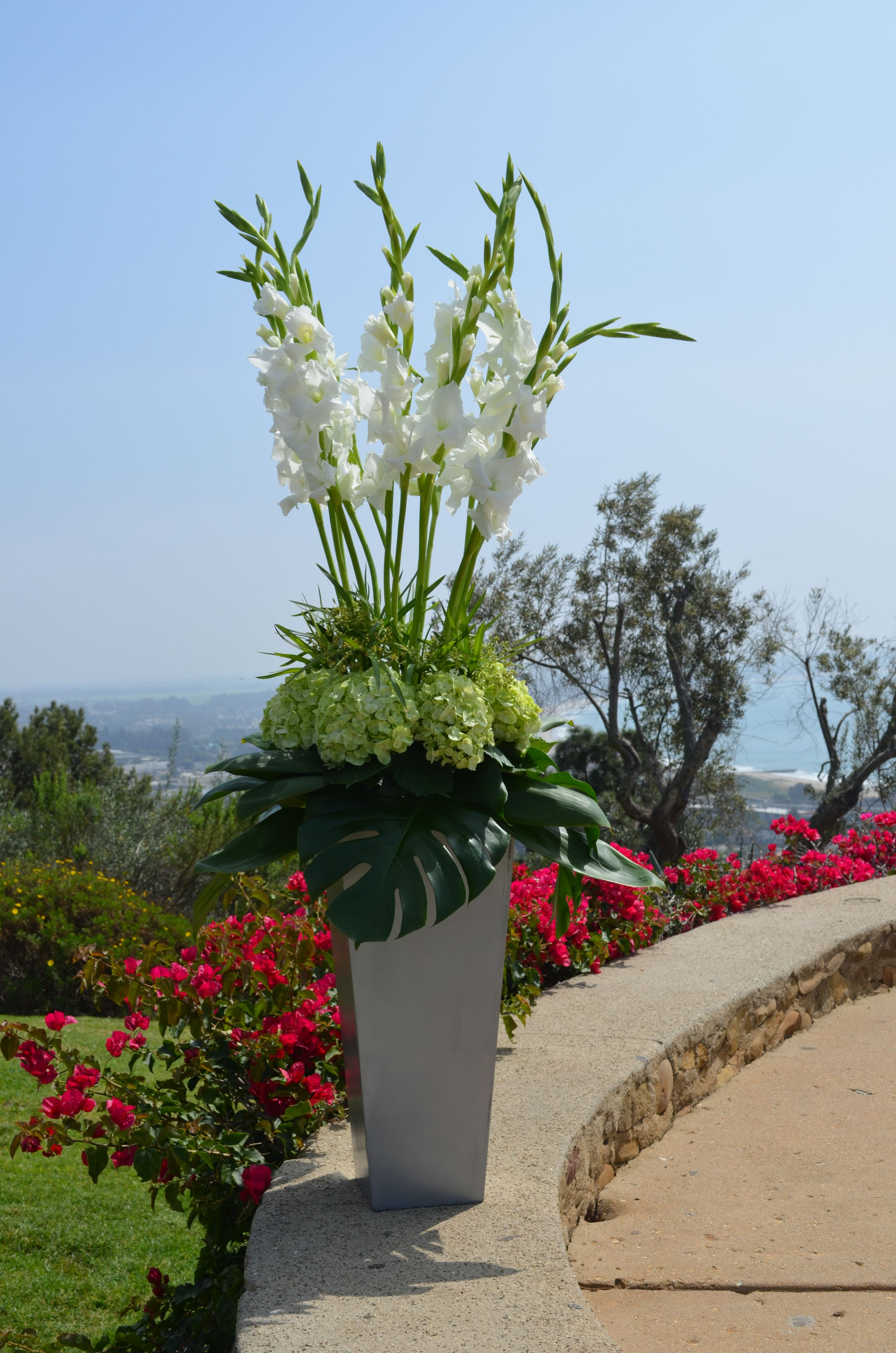 15 Stylish Gladiolus In Tall Vase 2024 free download gladiolus in tall vase of ceremony arrangement of gladiolus hydrangeas and tropical leaves throughout ceremony arrangement of gladiolus hydrangeas and tropical leaves