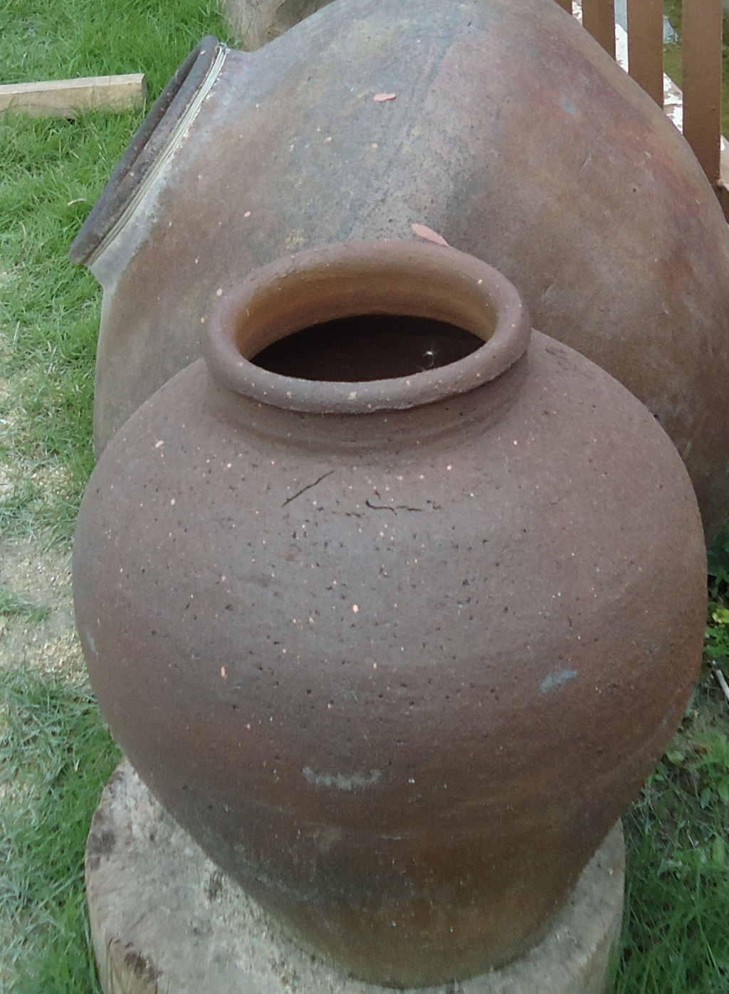 23 Nice Global Views Ovoid Vase 2024 free download global views ovoid vase of art of the philippines wikipedia intended for burnay tapayan jars used as lawn ornaments