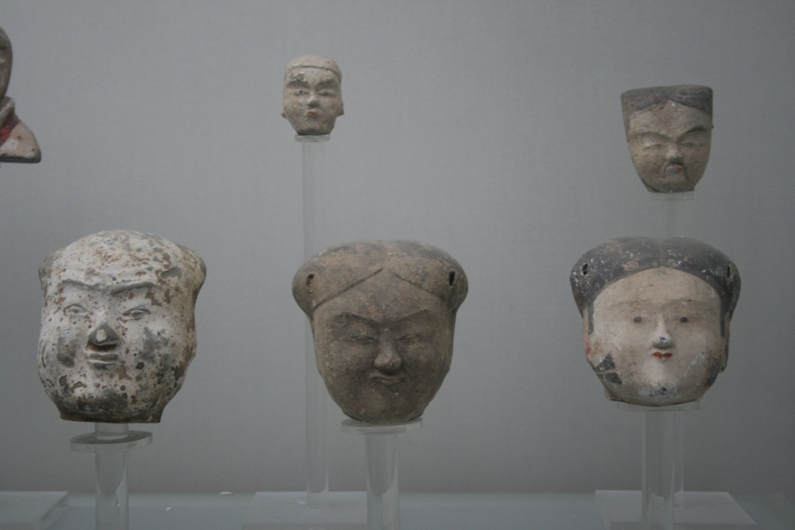 han dynasty vase of filehan dynasty pottery heads jpg wikimedia commons regarding filehan dynasty pottery heads jpg