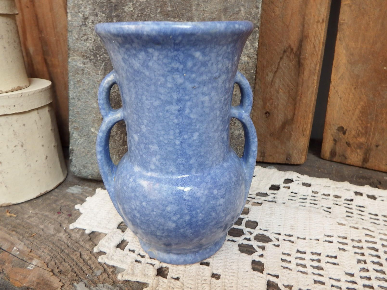 Hull Usa Pottery Vase Of Vintage Mccoy Double Handle Vase Art Deco Style Mccoy Pottery Blue Throughout Vintage Mccoy Double Handle Vase Art Deco Style Mccoy Pottery Blue White Spatter Design