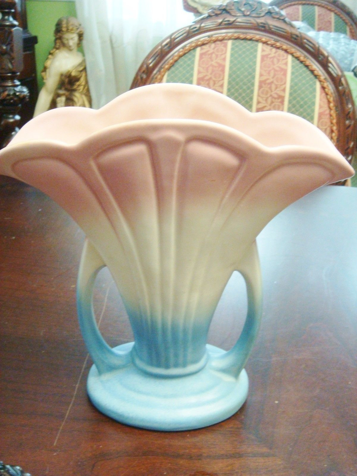 hull usa vase of hull art pottery usa 47 9 mardi gras granada fan vase pink blue pertaining to hull art pottery usa 47 9 mardi gras granada fan vase pink blue light cream
