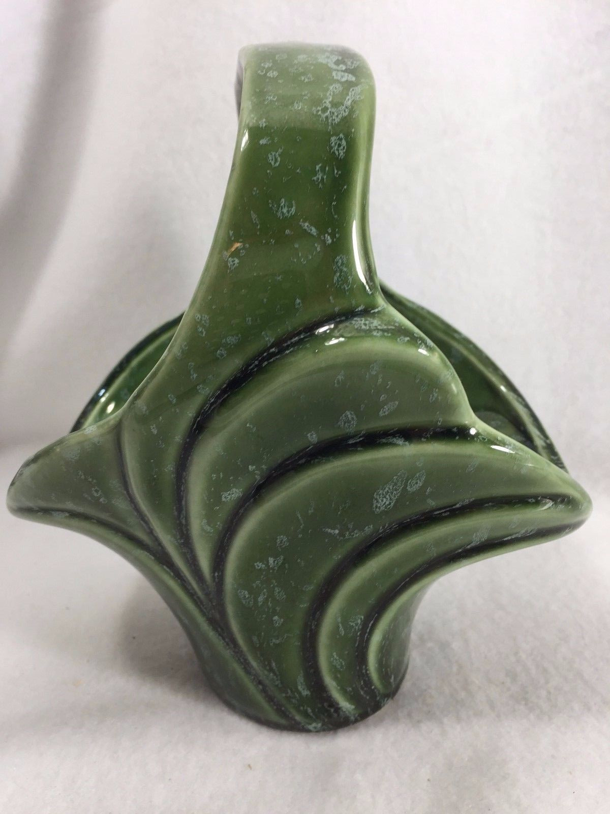hull usa vase of vintage hull pottery imperial usa f38 green and 50 similar items within vintage hull pottery imperial usa f38 green planter easter basket 21480