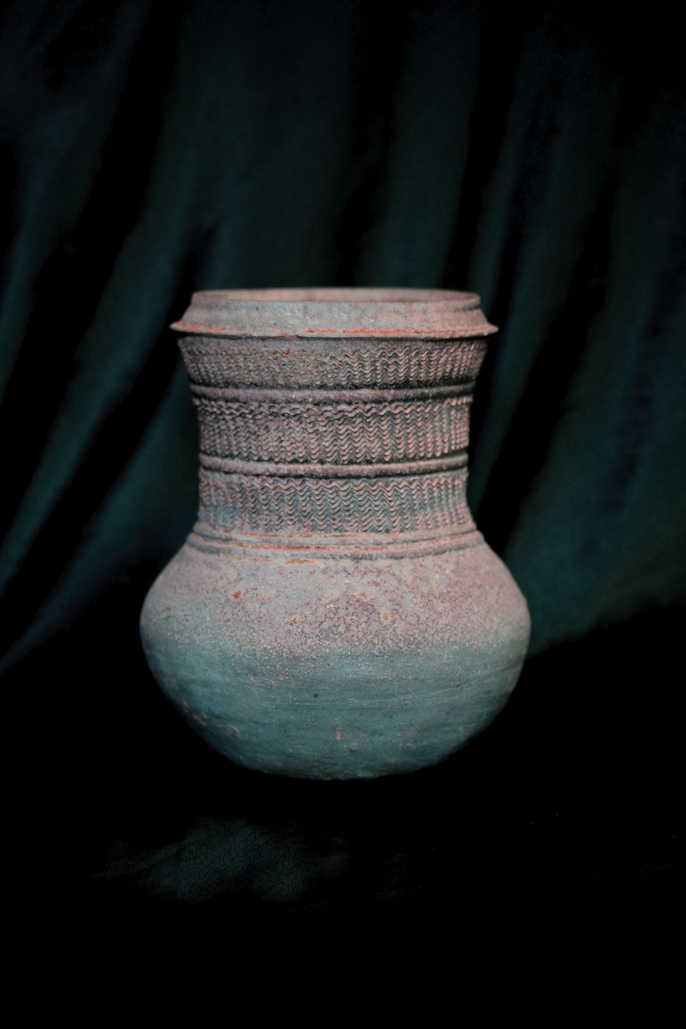 17 Awesome Korean Celadon Vase 2024 free download korean celadon vase of tembikar dan keramik korea wikiwand intended for silla three kingdoms period jar