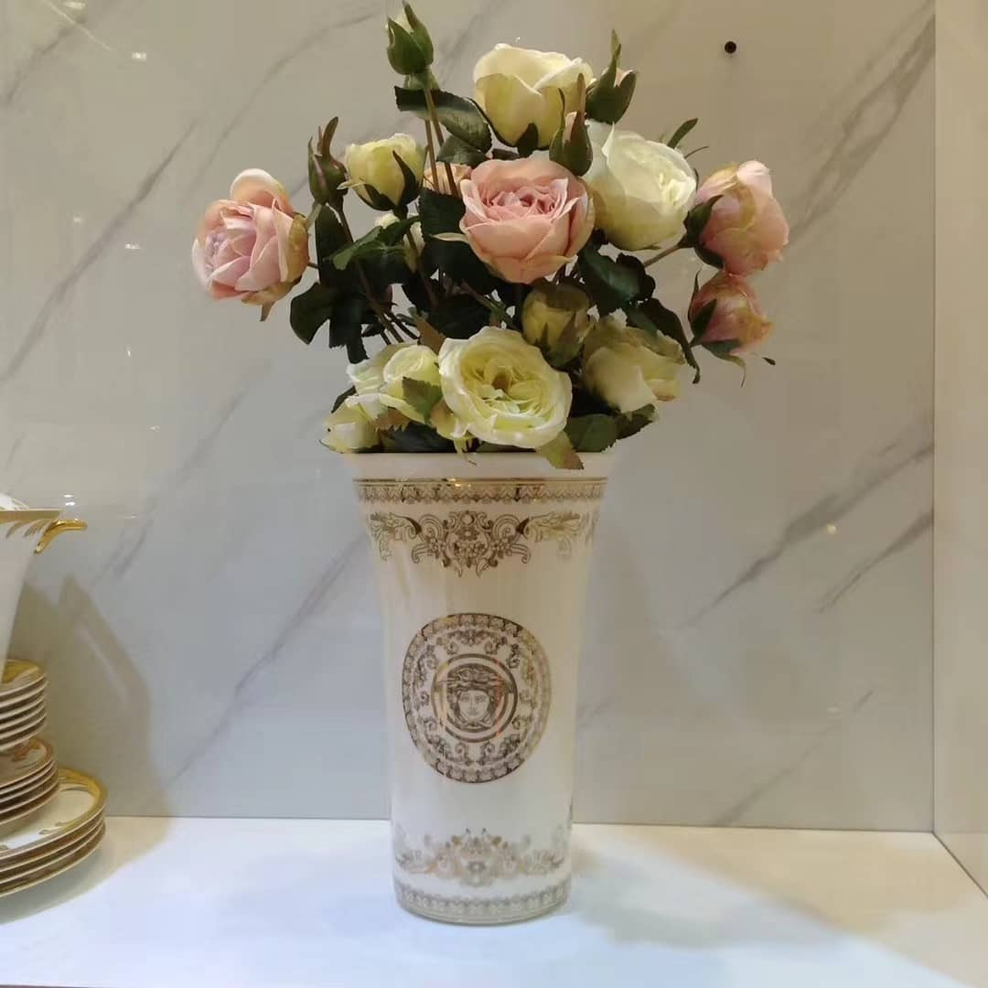 12 Stunning Lalique Vase with Flowers 2024 free download lalique vase with flowers of luxuryvase hash tags deskgram within versacelover versacevase luxuryvases luxuryvase porcelainvase porcelainvases versaceporcelain versacevases