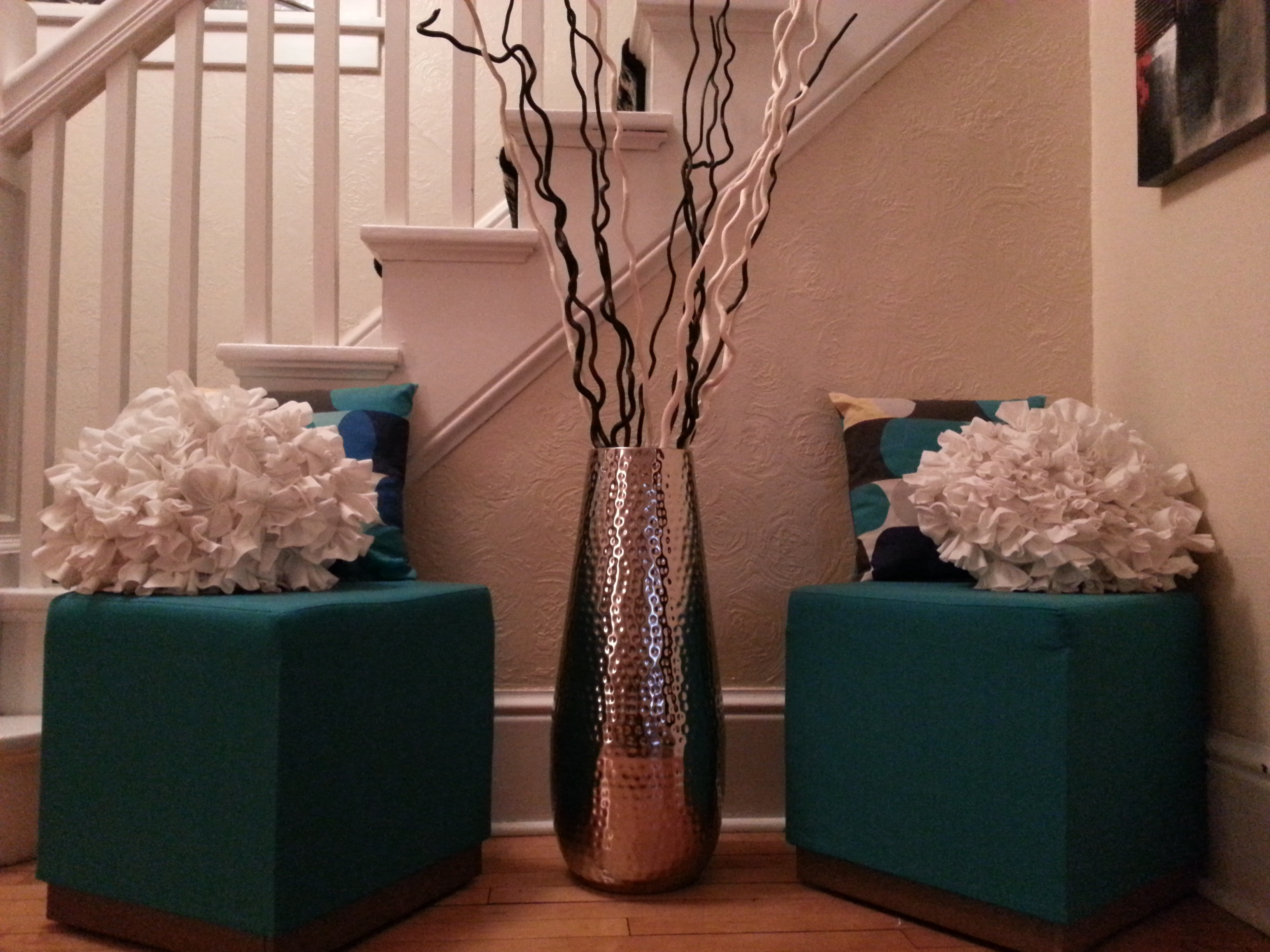 living room decorative vases