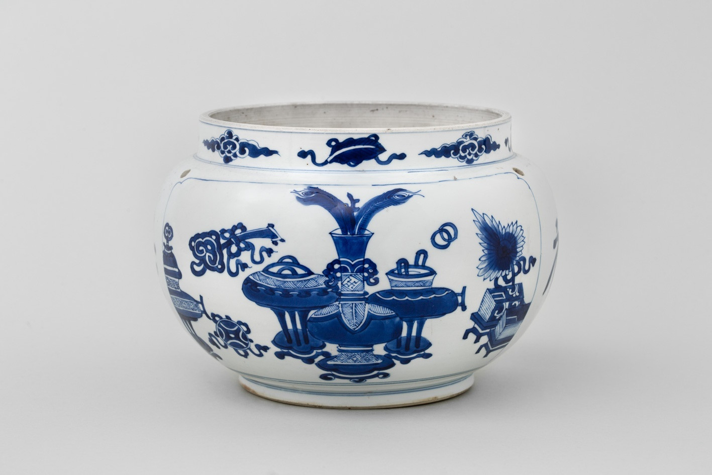 24 Great Large White Urn Vase 2023 free download large white urn vase of a chinese blue and white kangxi jar kangxi 1662 1722 anita gray within a chinese blue and white kangxi jar