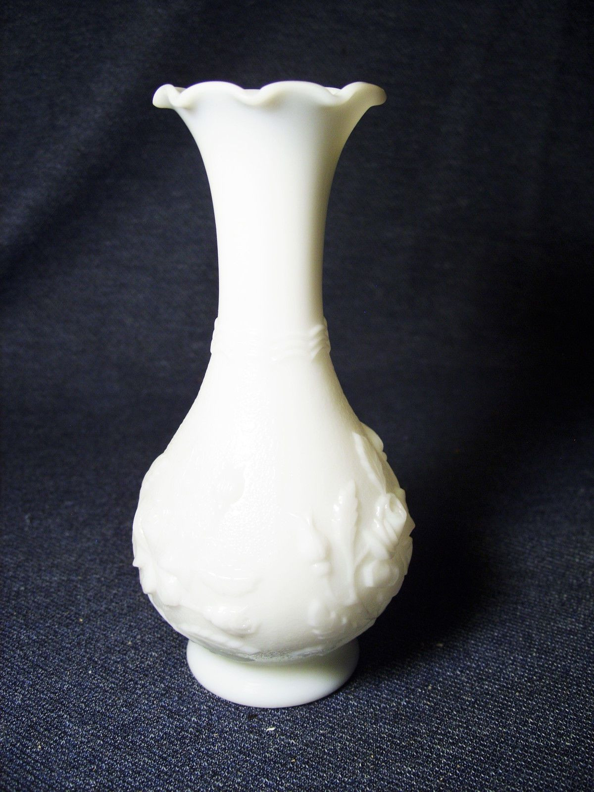 Lenox Fine Crystal Vase Of 26 Lenox Small Vase the Weekly World In original Vintage Imperial Glass Doeskin White Milk Glass Rose Bud