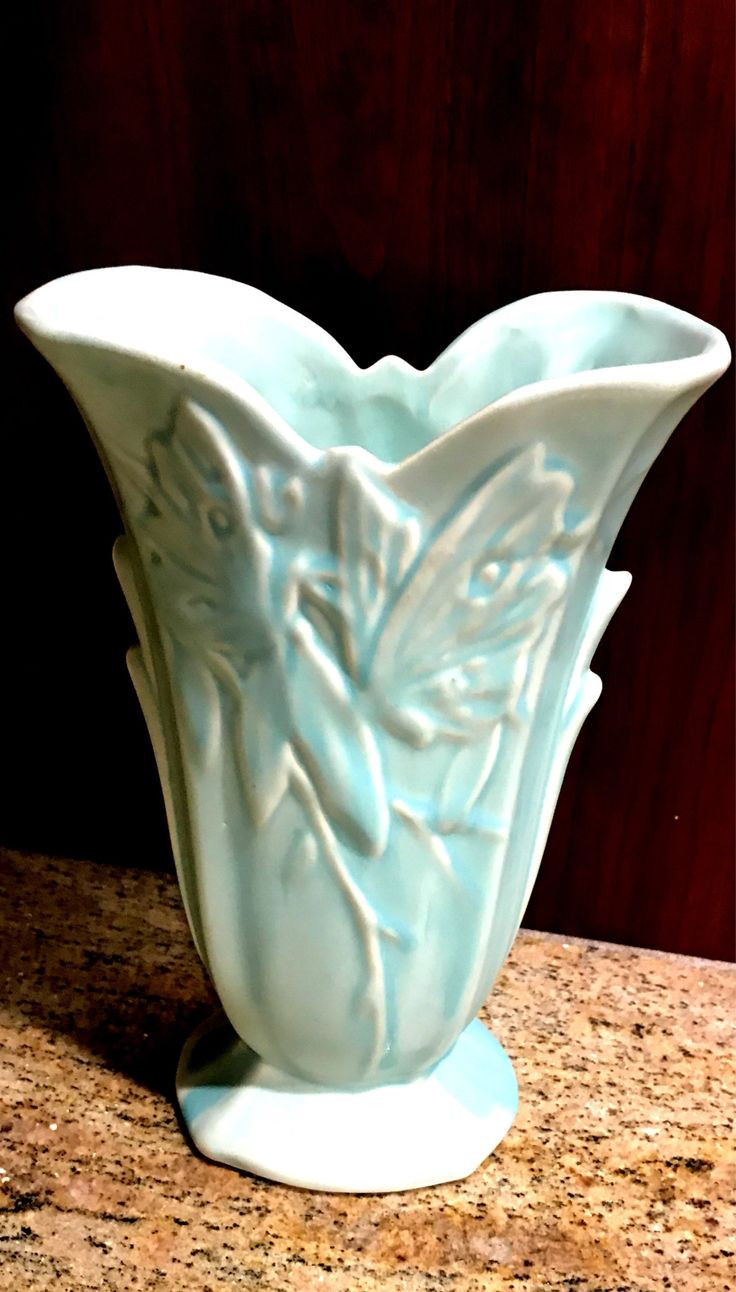 mccoy pottery flower vases of 784 best mccoy images on pinterest mccoy pottery vase and antique intended for mccoy pottery butterfly large 9 inch vase made in usa 1930s raised butterfly motif vase for bundle of flowers and natural greens