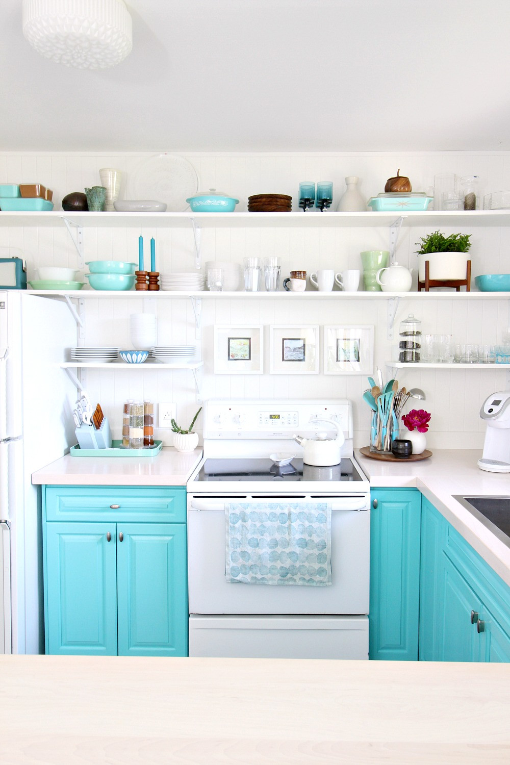 10 Stunning Mccoy Turquoise Vase 2024 free download mccoy turquoise vase of the kitchen open shelving got a fresh look dans le lakehouse in how to style kitchen open shelving