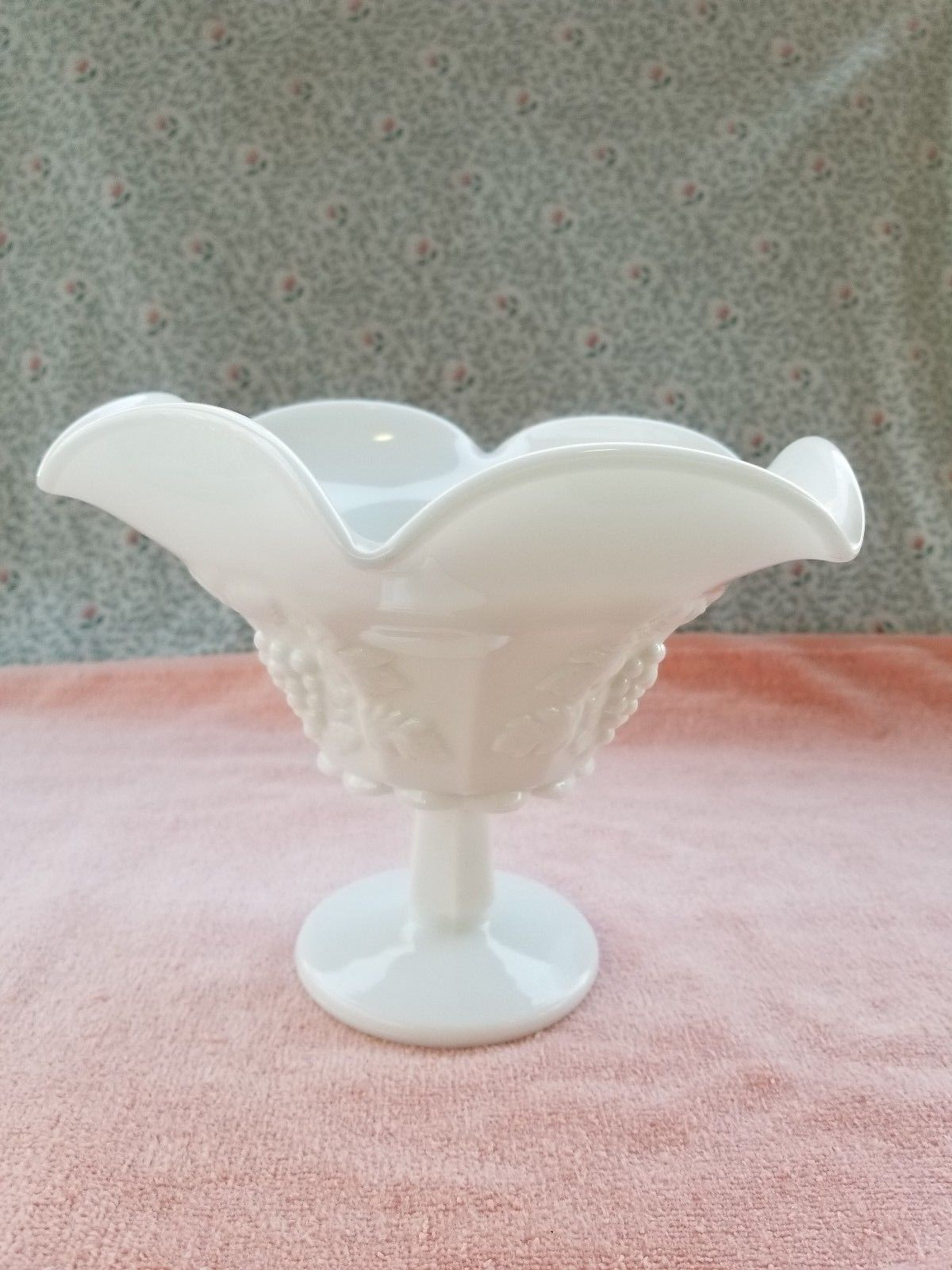 22 Awesome Milk Glass Fan Vase 2024 free download milk glass fan vase of westmoreland milk glass grape pattern footed open compote bowl 6 25 regarding westmoreland milk glass grape pattern footed open compote bowl 6 25 tall