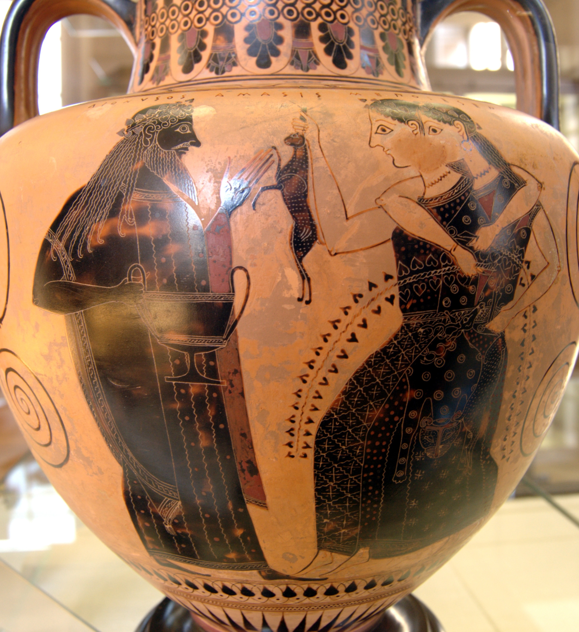 16 Great Most Expensive Vase Ever sold 2024 free download most expensive vase ever sold of black figure pottery wikipedia intended for dionysus and two maenads one holding a hare neck amphora ca 550 530 bc from vulci now cabinet des madailles de la