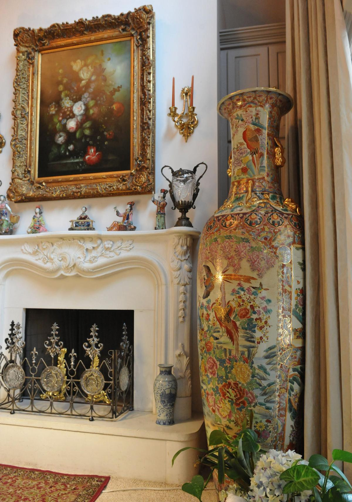 22 Lovable Old oriental Vases 2024 free download old oriental vases of old south elegance a couples lafayette home evokes echoes of long with regard to old south elegance a couples lafayette home evokes echoes of long ago home garden thead