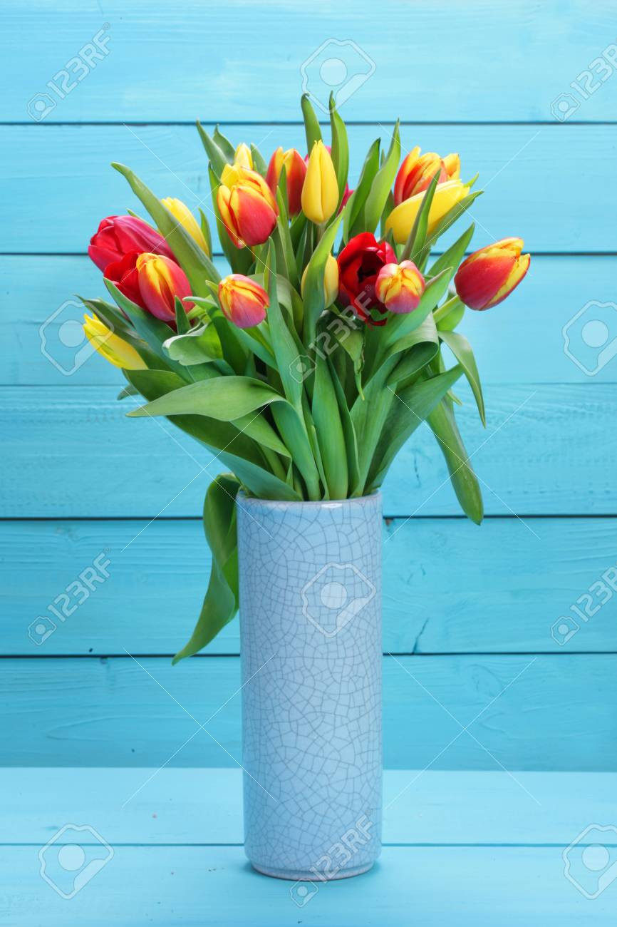 18 Unique Red and orange Vase 2022 free download red and orange vase of light blue glass vase pictures bunch od red and yellow tulips with regarding light blue glass vase pictures bunch od red and yellow tulips with blue background stock o