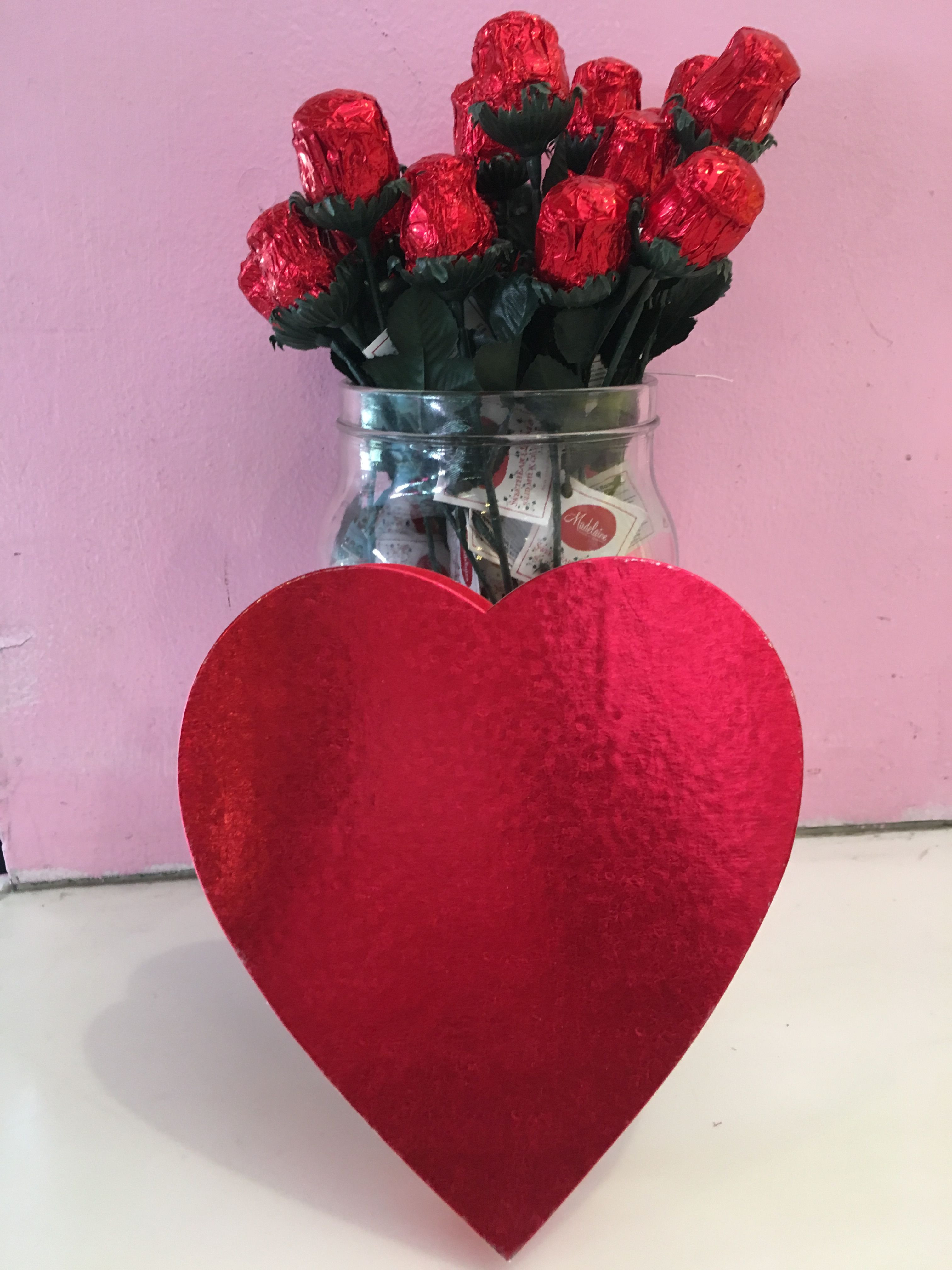 24 attractive Red Heart Shaped Vase 2024 free download red heart shaped vase of display your love in a beautiful 1 pound heart shaped box filled to pertaining to display your love in a beautiful 1 pound heart shaped box filled to the brim