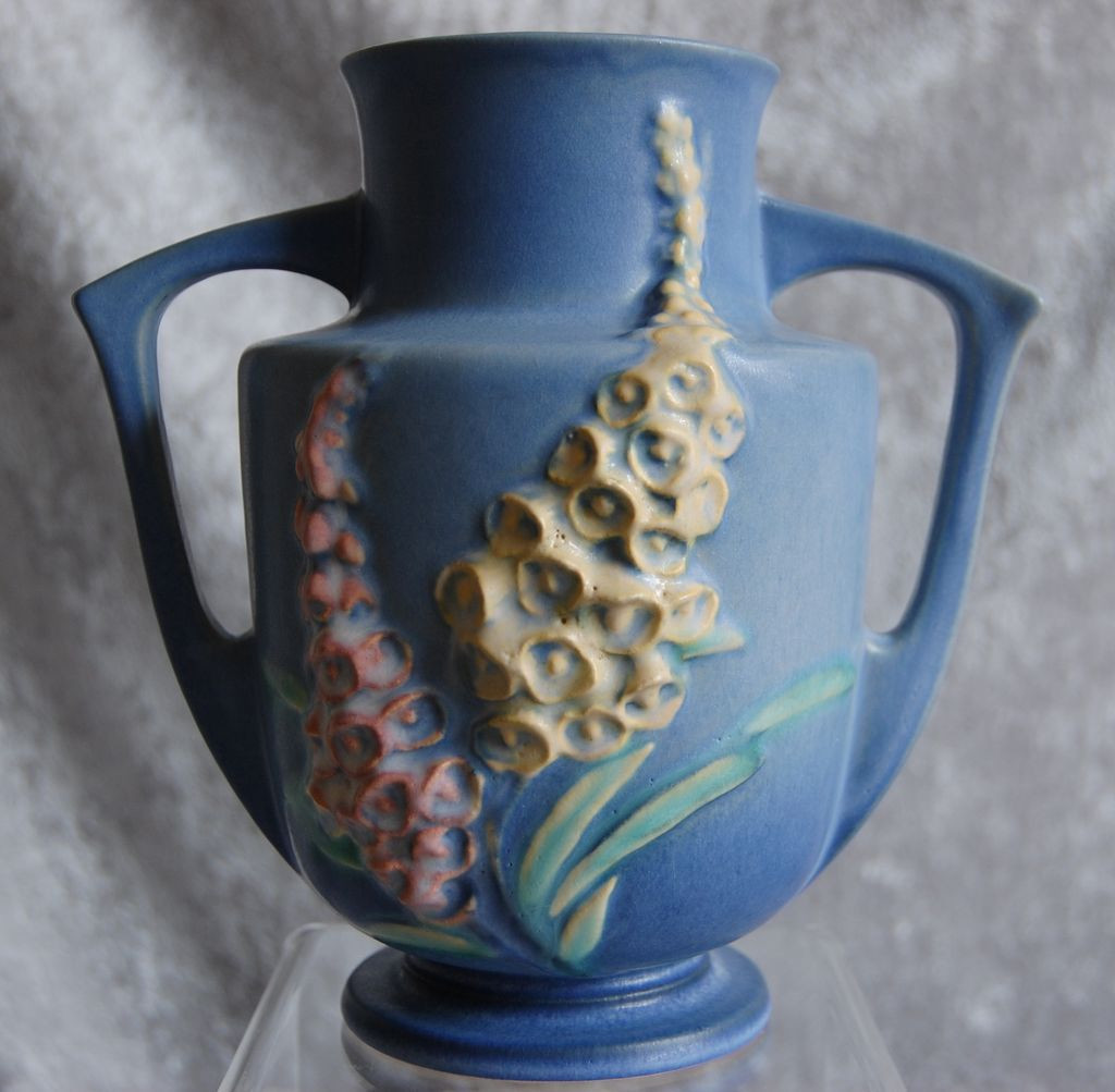 30 Trendy Roseville Pottery Snowberry Vase 2024 free download roseville pottery snowberry vase of i love roseville it reminds me of my grandmother roseville in i love roseville it reminds me of my grandmother roseville foxglove vase 1942