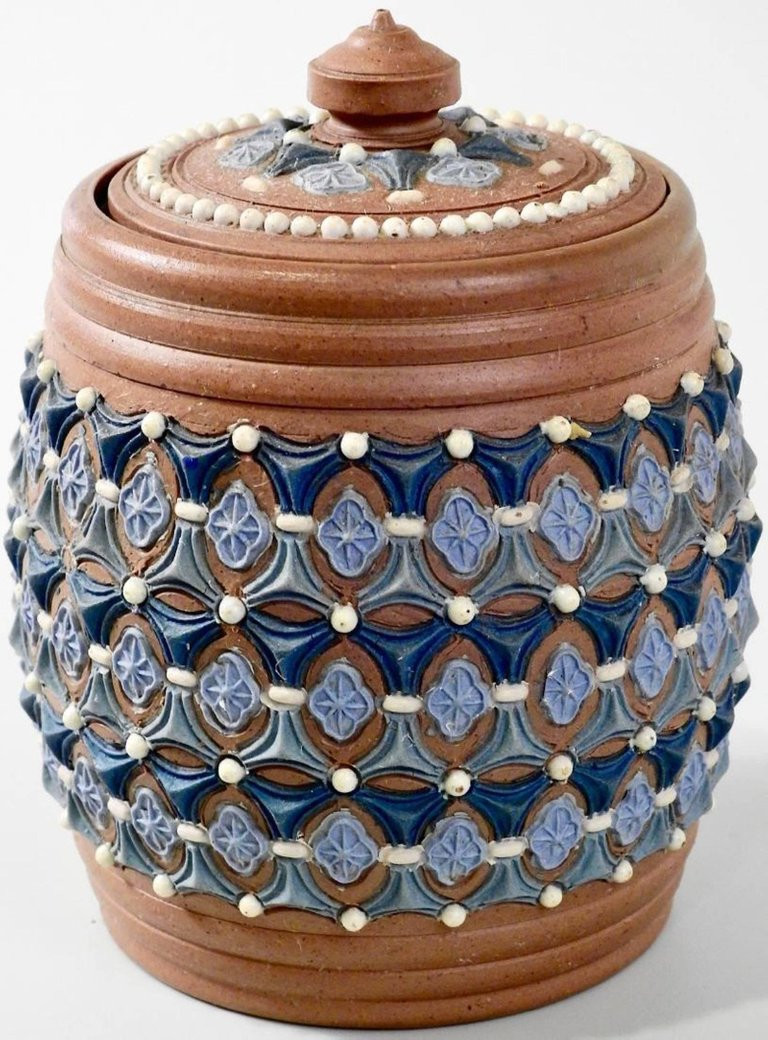 15 Amazing Royal Doulton Vases 1920 2024 free download royal doulton vases 1920 of royal doulton set for sale at 1stdibs inside lot of royal doulton including the following items royal doulton cobalt gold starburst encrusted