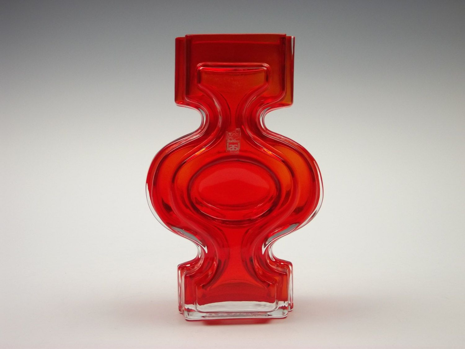 ruby red vase of riihimaki kaappikello pirtti olive green glass vase by hel throughout riihimaki emma red glass vase by helena tynell