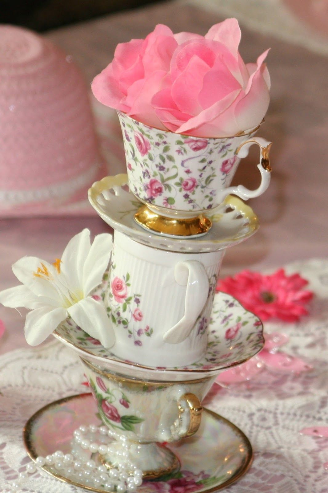 11 Best Stacked Teacup Vase 2024 free download stacked teacup vase of pin od pouac2beac2advateac2bea jacqueline roberts thomson na nastenke vintage intended for vintage tea