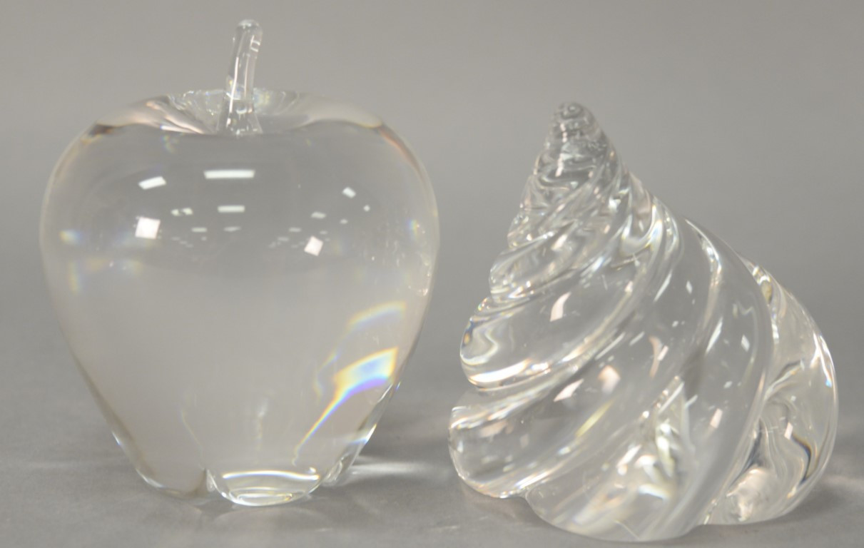 28 Stylish Steuben Bud Vase 2024 free download steuben bud vase of auction catalog nadeaus auction gallery pertaining to two crystal steuben pieces to include large apple ht 4 and a spiral shell ht 3 1 2 signed steuben
