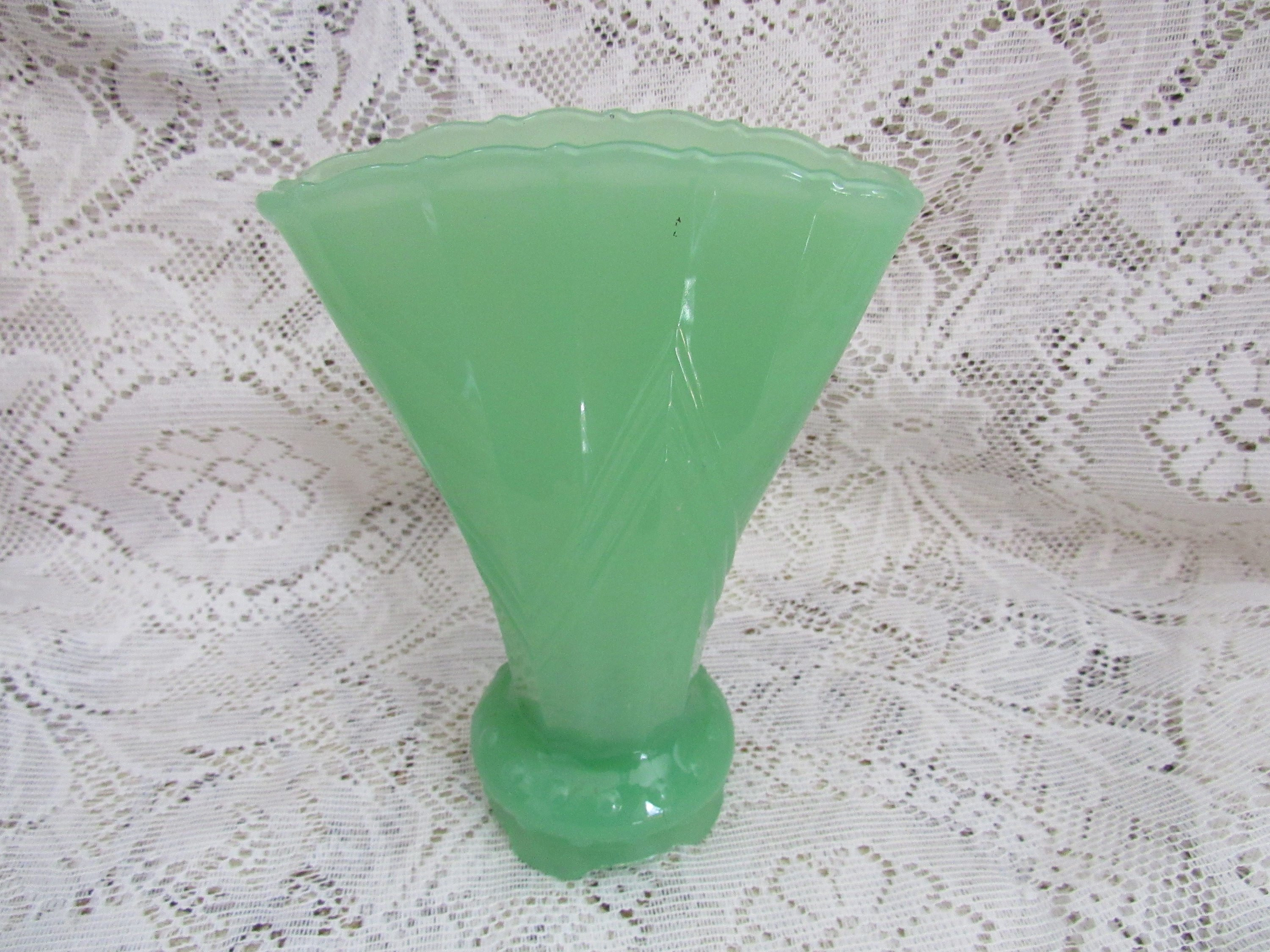 tall plastic cylinder vases for cheap of fenton jadite chevron fan bud vase etsy pertaining to dzoom