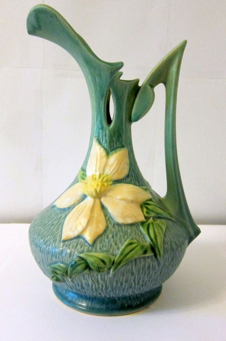 tiffany tulip vase of 104 best vases images on pinterest roseville pottery weller throughout roseville pottery blue clematis ewer