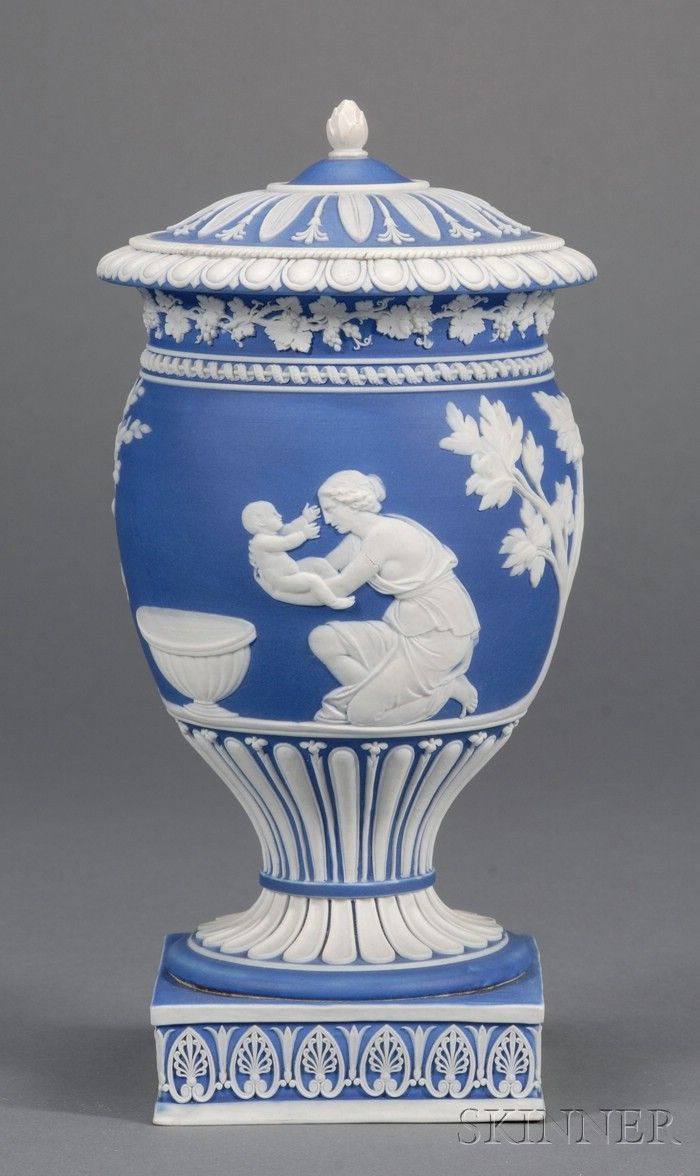 17 Unique Wedgwood Small Blue Vase 2024 free download wedgwood small blue vase of 916 best wedgwood and jasperware images on pinterest wedgwood with wedgwood dark blue jasper dip vase and covers england late 18th century small