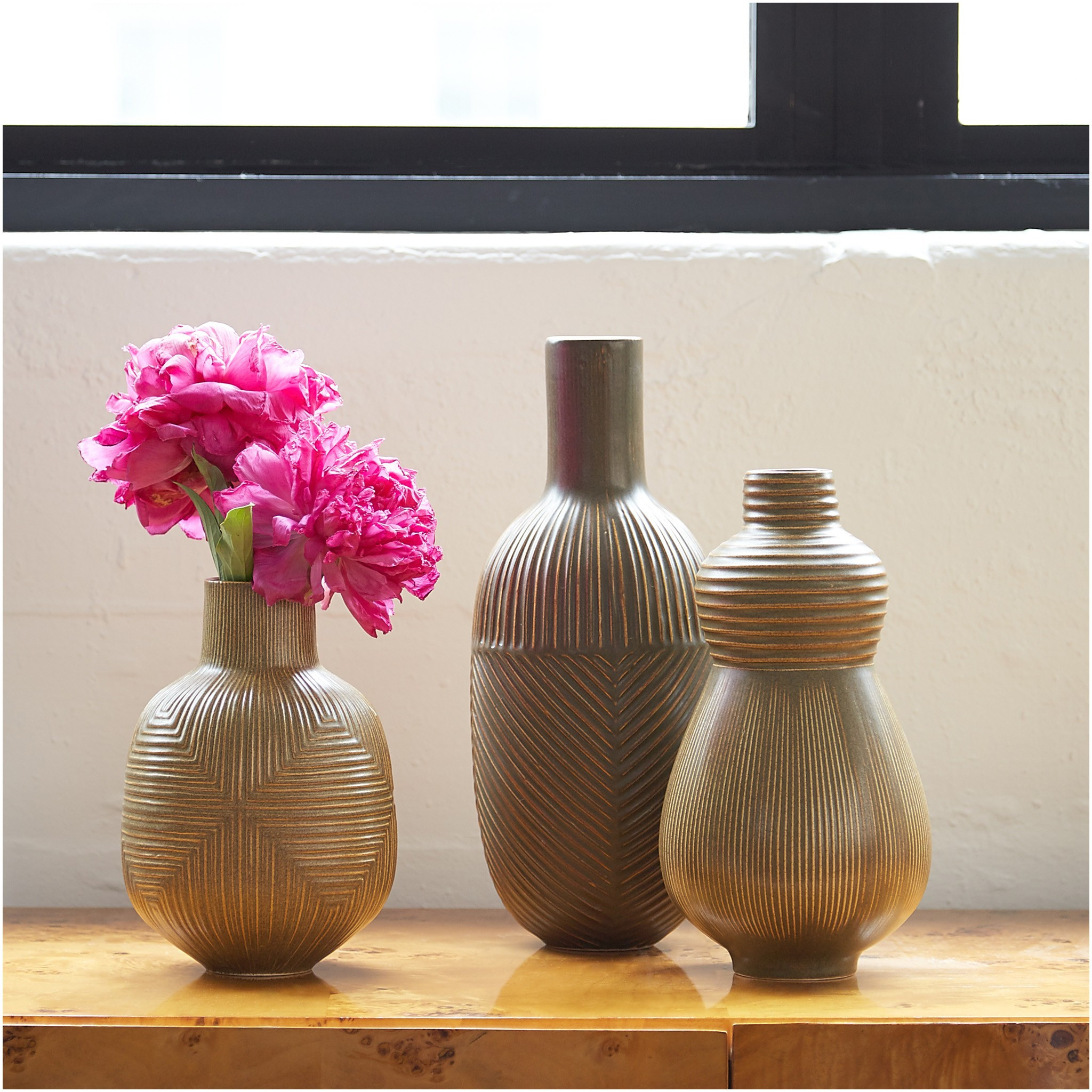 22 Spectacular White Ceramic Floor Vase | Decorative vase Ideas